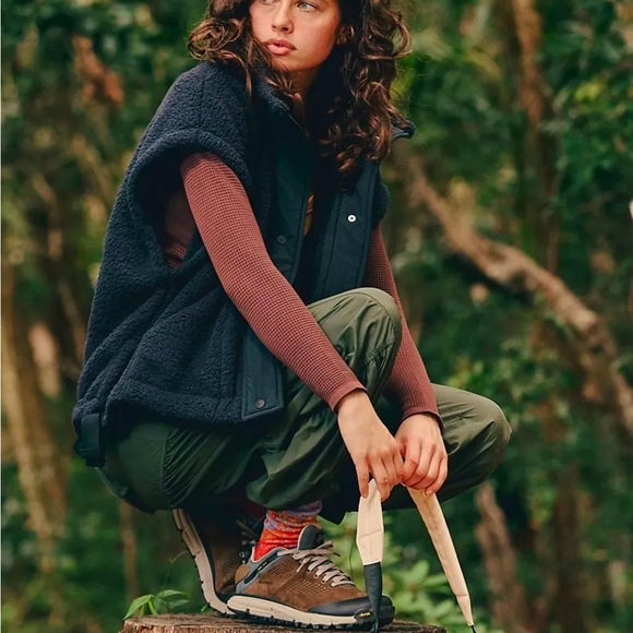 NWOT FP Movement Scout It Out Vest In Black Size Large - Picture 2 of 4